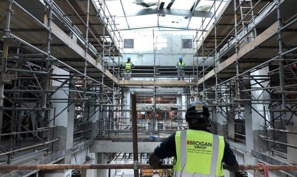 large scaffolding contractor